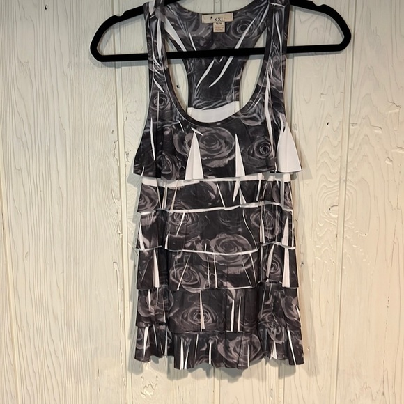 XXI Ruffled Tier Top, Size M - Picture 1 of 10